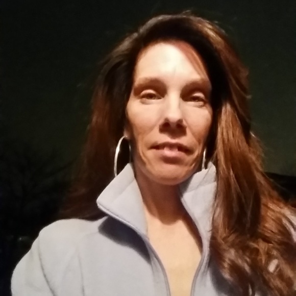 Meet your Posher, Karen - Picture 1 of 1